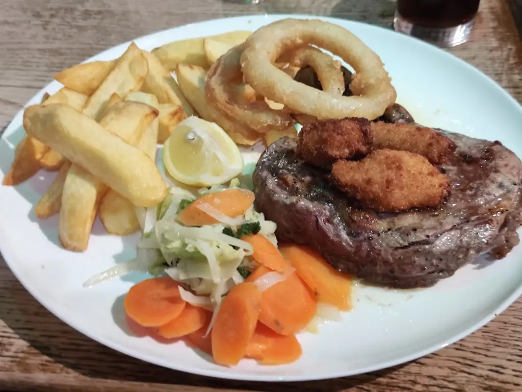 D Kechagias_The Original Farmers Arms_Eccleston_review