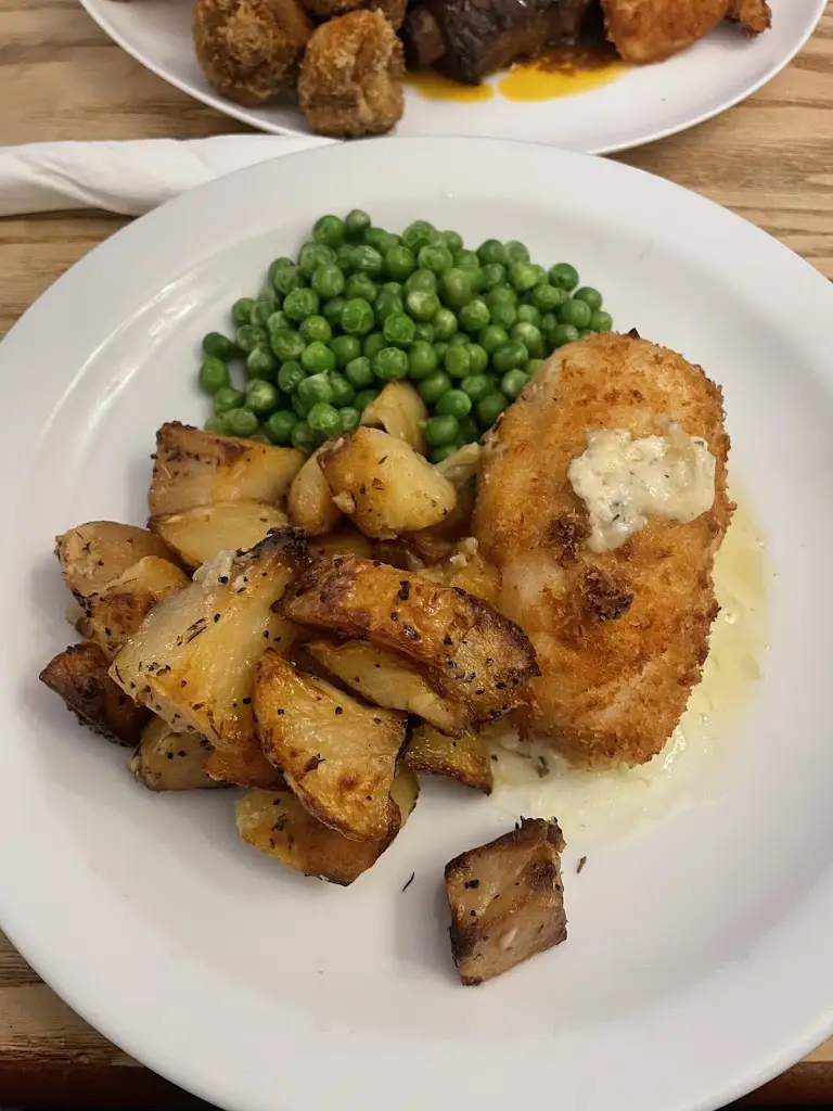 Abbie-Louise Wright_The Original Farmers Arms_Eccleston_review