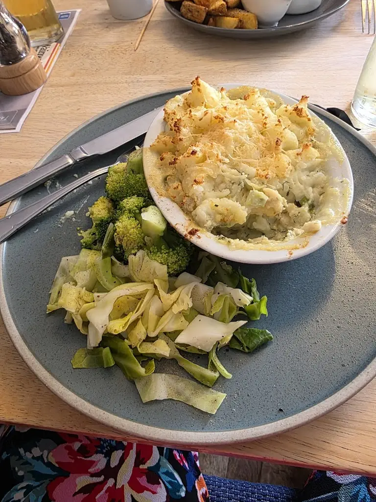 Cath Dixon_The Coach at Edenfield_Edenfield_review