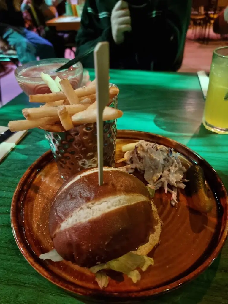 Gem Stephens_Evolution Experience Restaurant_Auckley_review