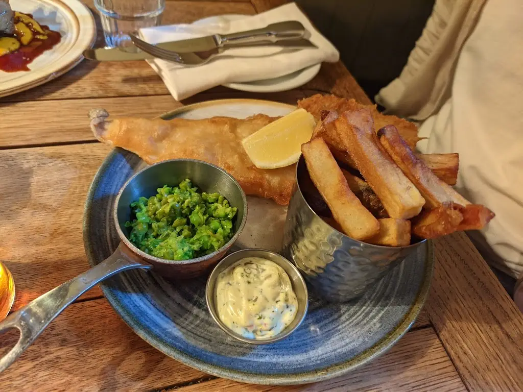 Menu_The Three Daggers_Edington_image_9