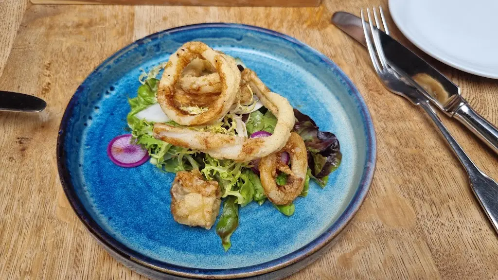 Hugh Price_The Three Daggers_Edington_review