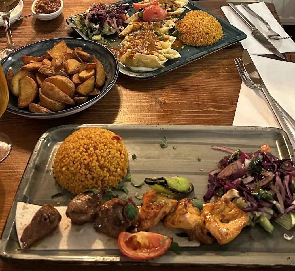 BanginMralRacing_The Hayfield Bar & Grill_Auckley_review