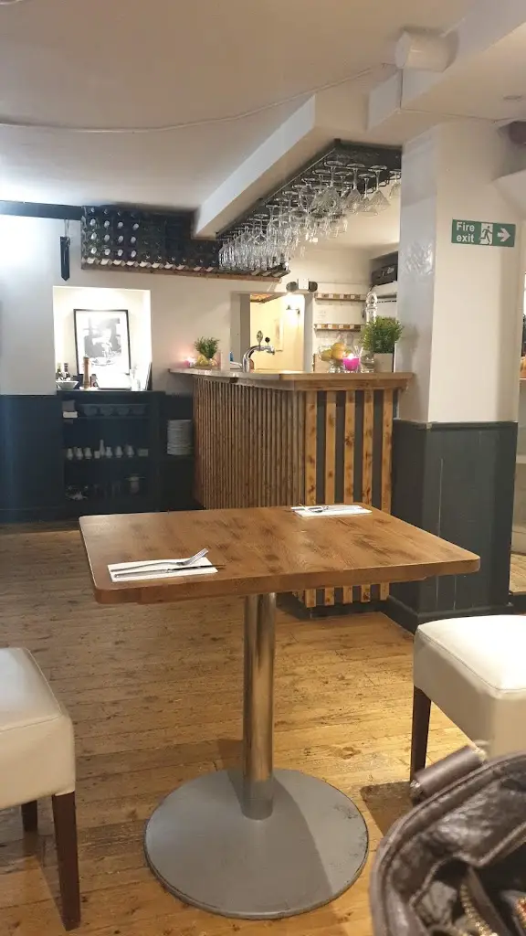 Trattoria 34_Eastrington_slider_image_2