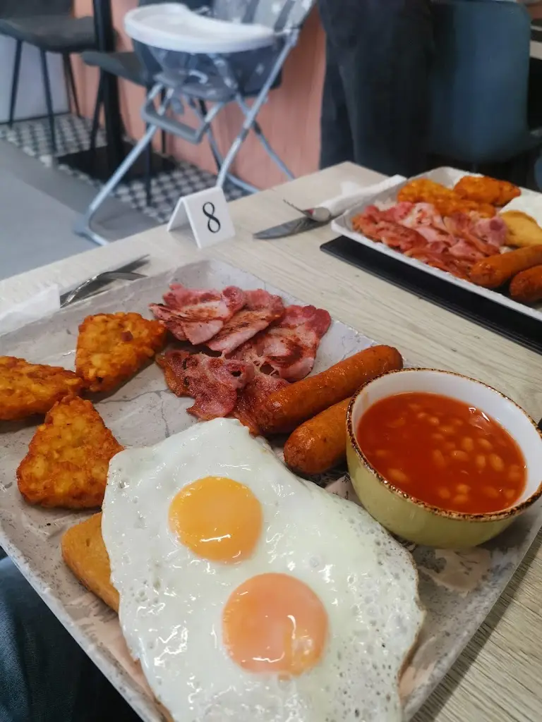 Jamie Semmens_Dream Bistro Cafe_Eastrington_review