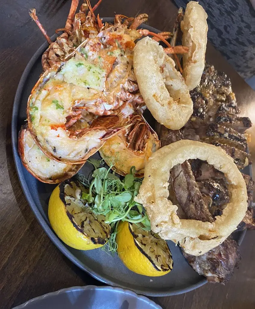 Rachel Swift_The Bull & Lobster_Eastrington_review