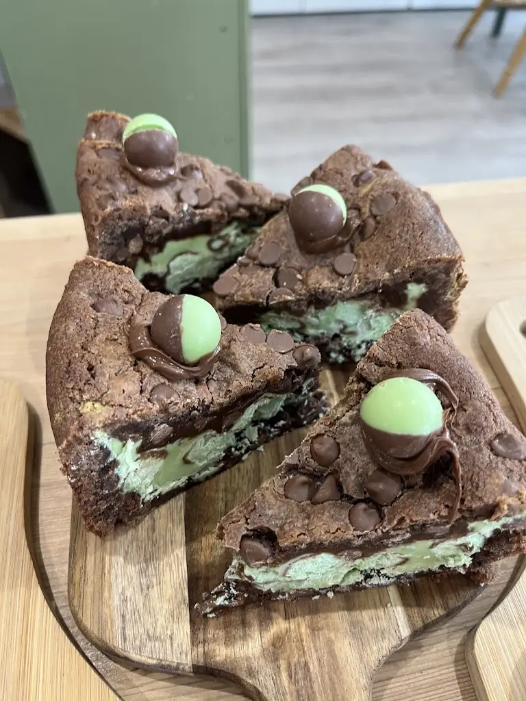 The Dog & Deli_Eastrington_slider_image_3