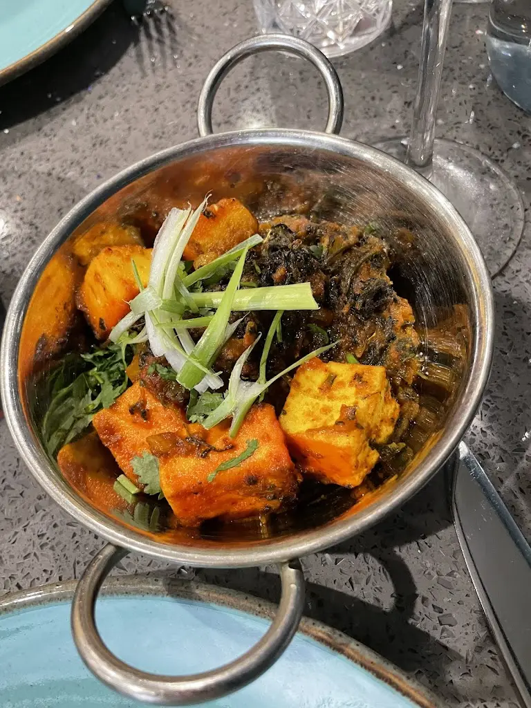 Zuzanna Wierzba_Zolsha_Eastrington_review