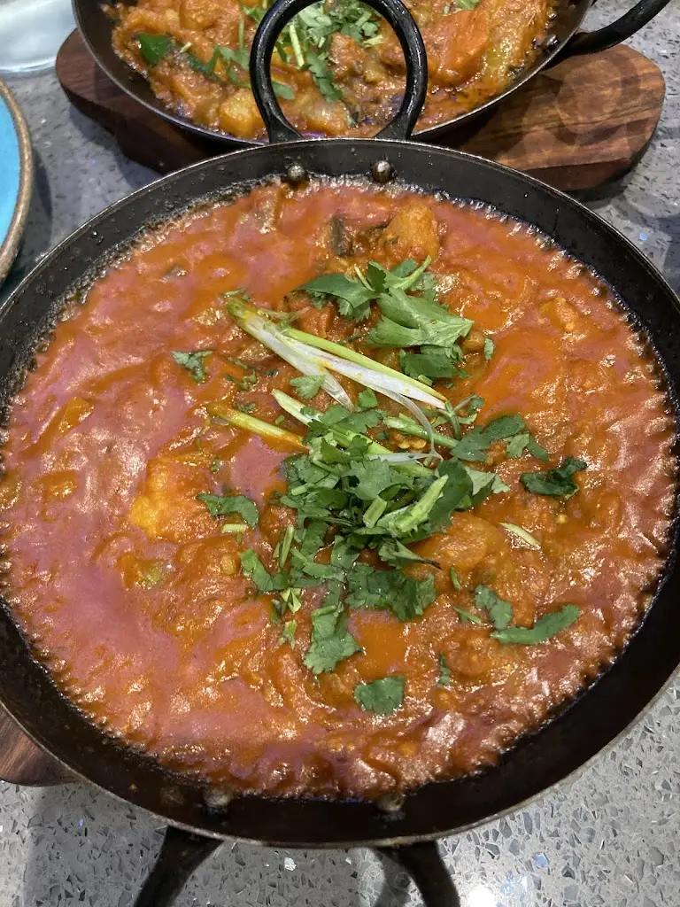 Zolsha_Eastrington_slider_image_3