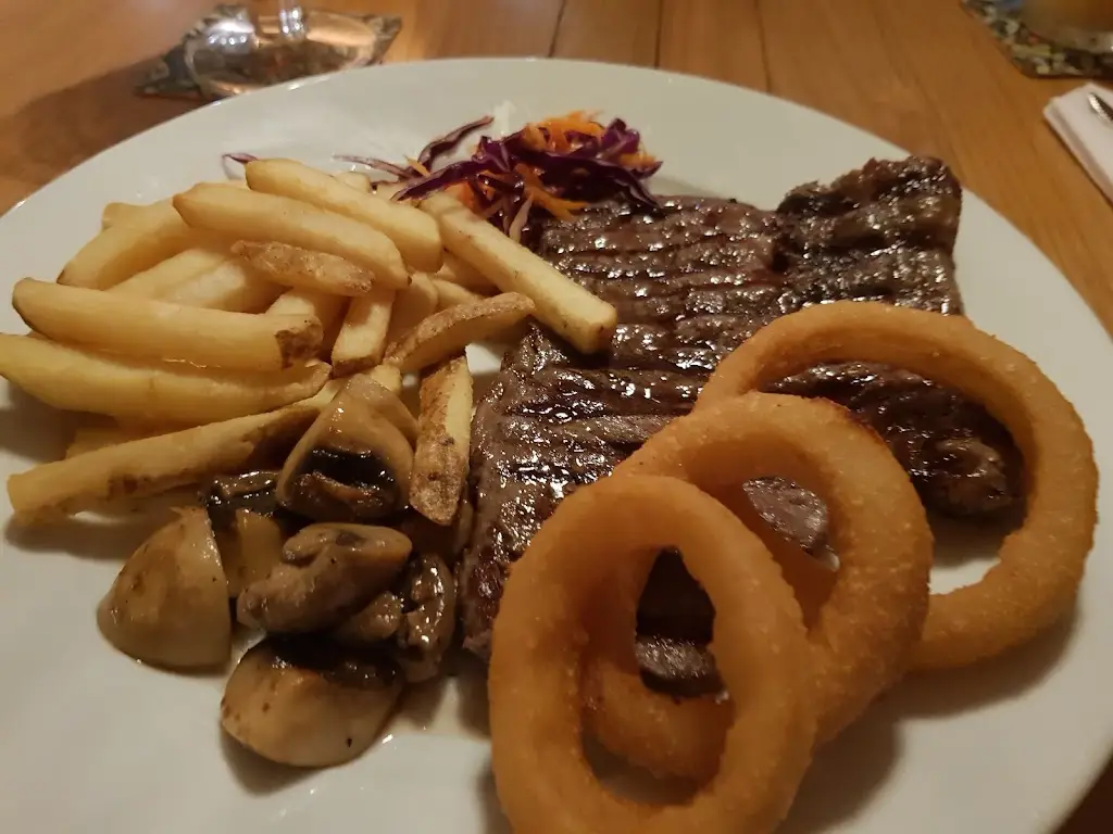 andrew lewis_The Coachmakers Pub And Kitchen_East Dereham_review