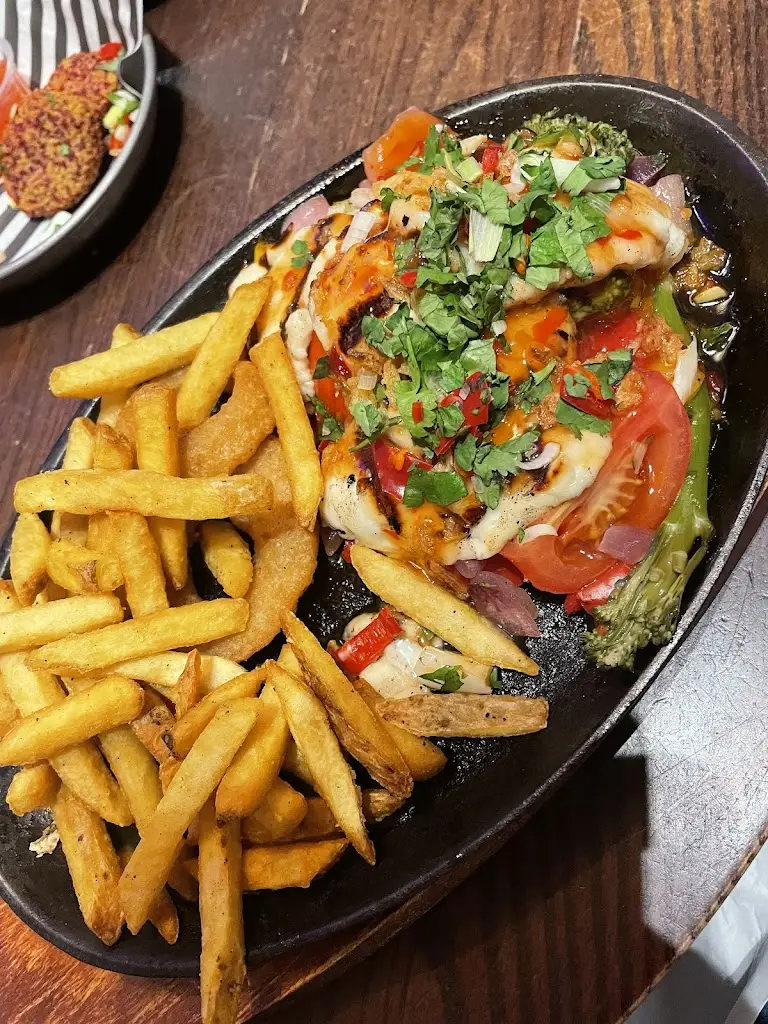 Jayne Dixon_The Three Horse Shoes_Auckley_review