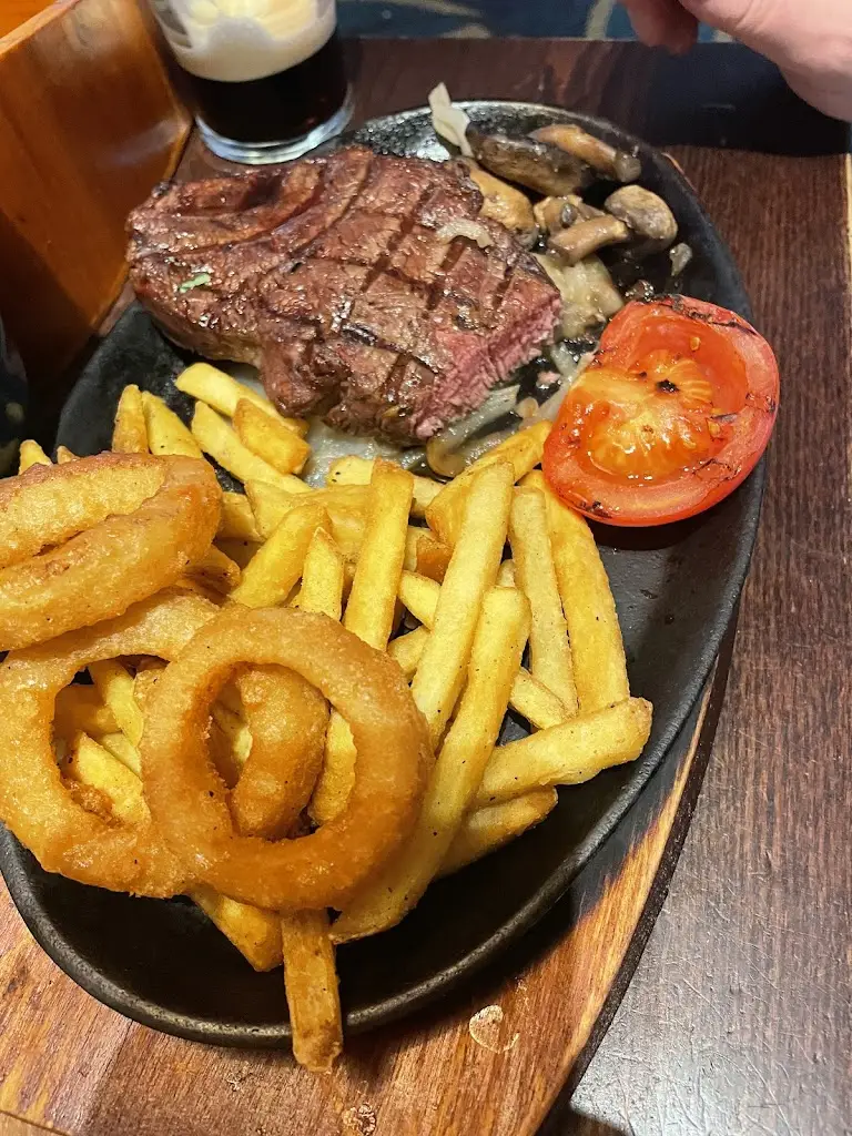 The Three Horse Shoes_Auckley_slider_image_2