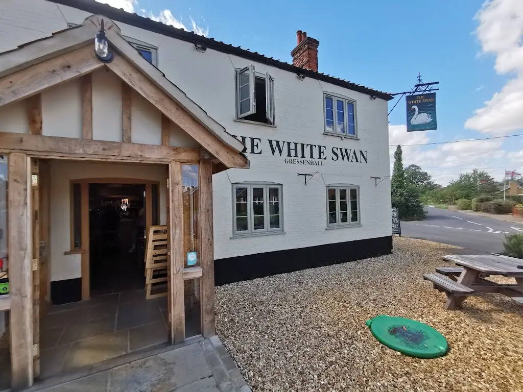 Sue Craney_The White Swan, Gressenhall_East Dereham_review
