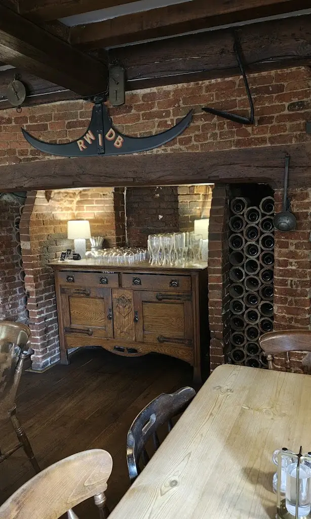 Karen Dennis_Darbys Pub_East Dereham_review