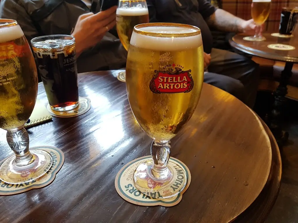 Menu_The White Horse_Edgworth_image_1