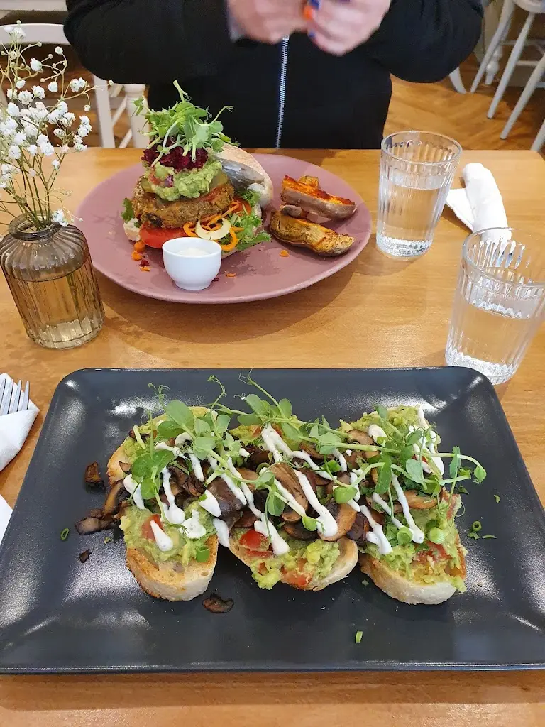 Menu_Earthlings_Edgworth_image_7