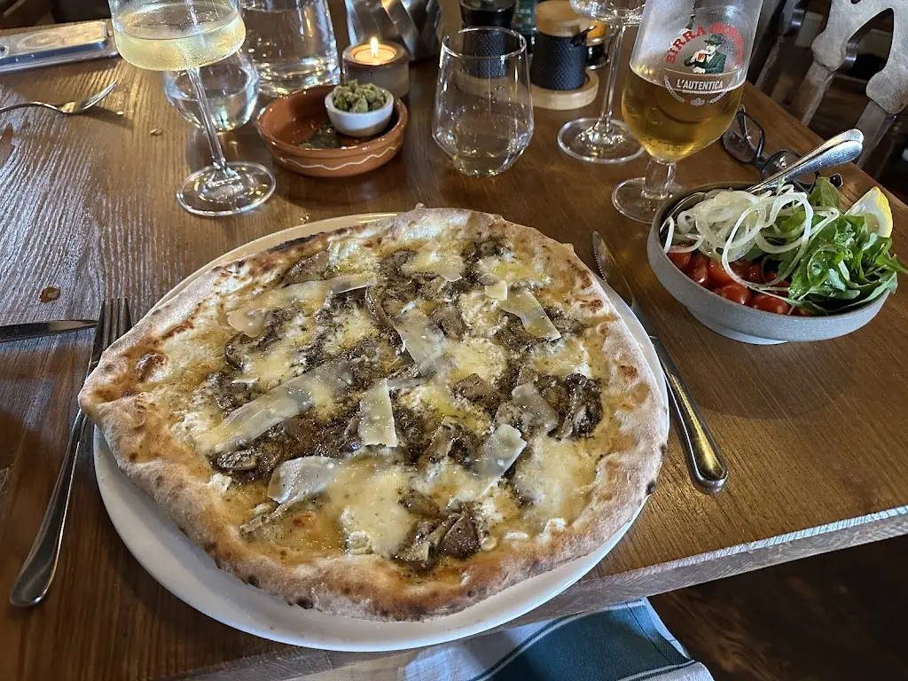 Villa d’Este_Ellerker_slider_image_2