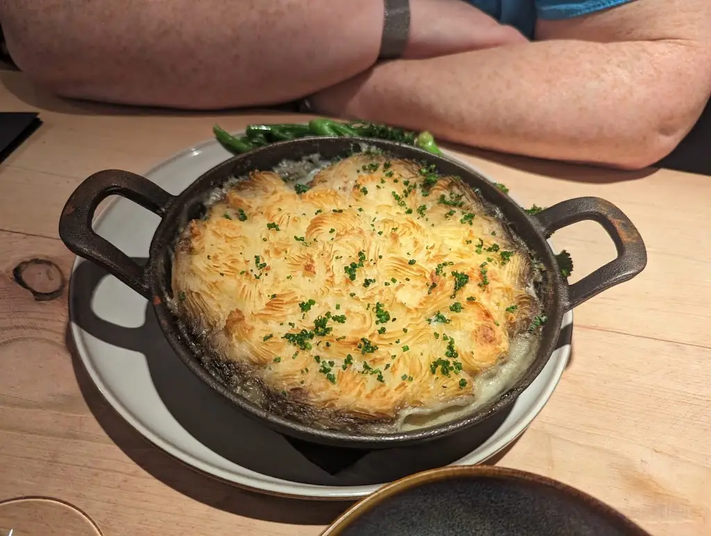 Menu_The Triton Inn_Ellerker_image_8