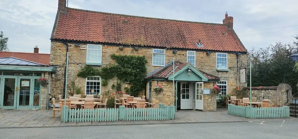 Debbie Watkins_The Triton Inn_Ellerker_review