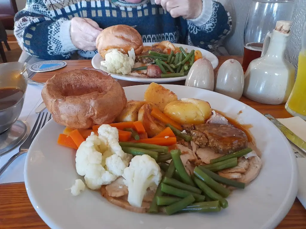 Menu_The Cricketers_Eight Ash Green_image_6