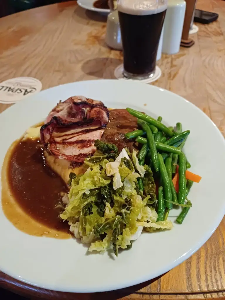 Menu_The Cricketers_Eight Ash Green_image_7