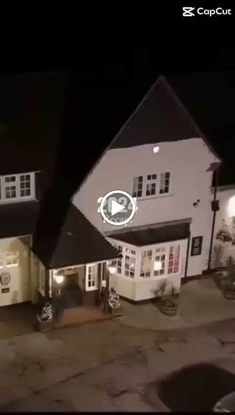 The Cricketers_Eight Ash Green_slider_image_2