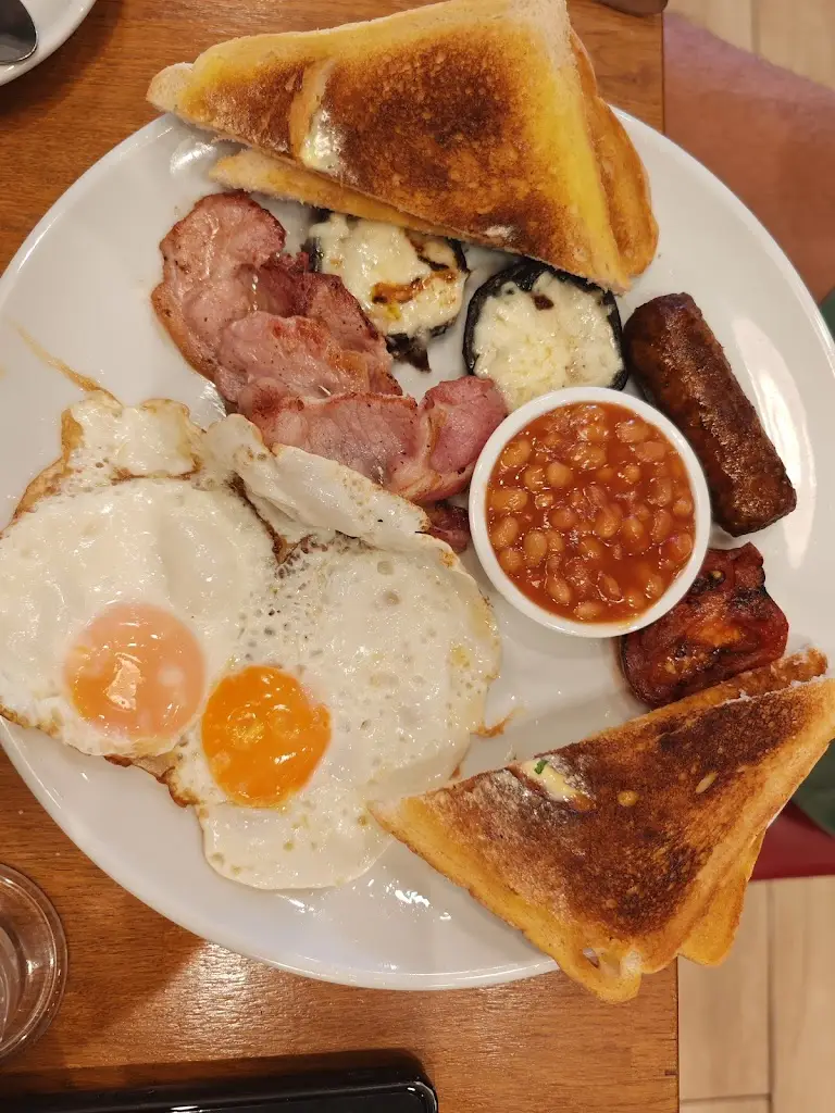 Menu_Roxi Mediterranean Restaurant_Eight Ash Green_image_7