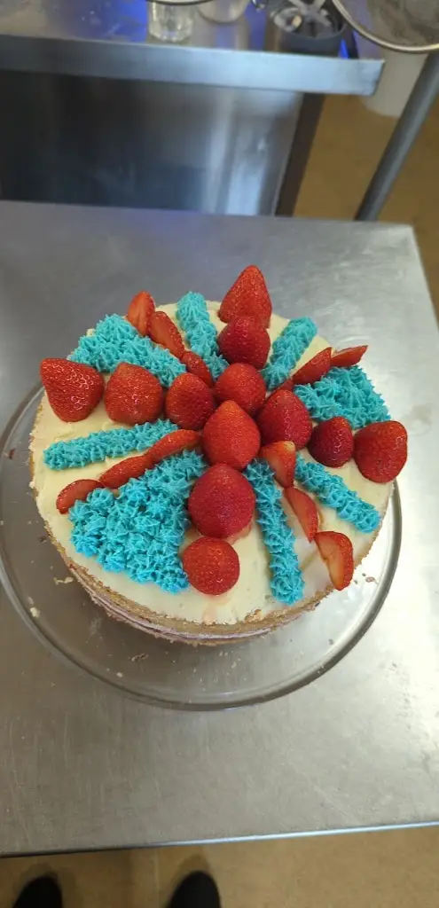 Ellerton Lakeside Cafe_Ellerton_slider_image_3