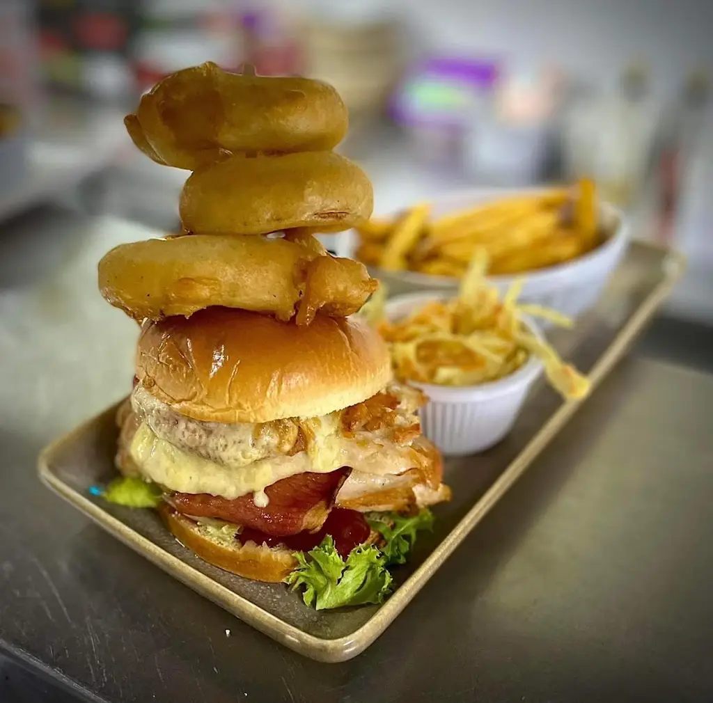 Port & Anchor Kitchen and Bar_Ellesmere Port_slider_image_2