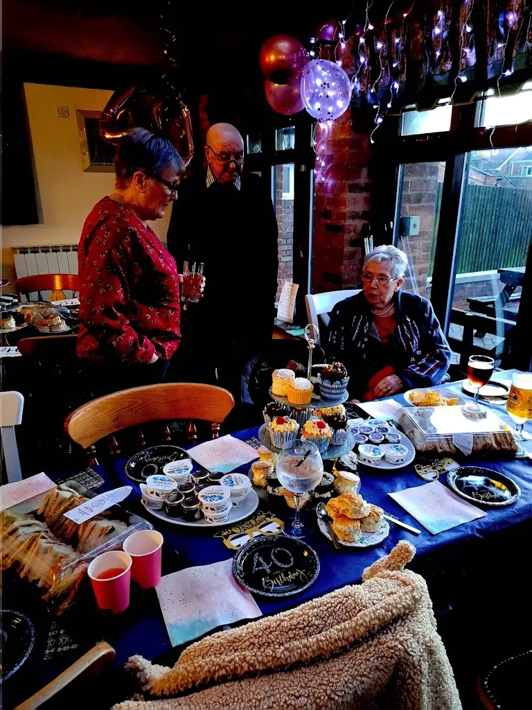 The Oddies_Astwood Bank_slider_image_2