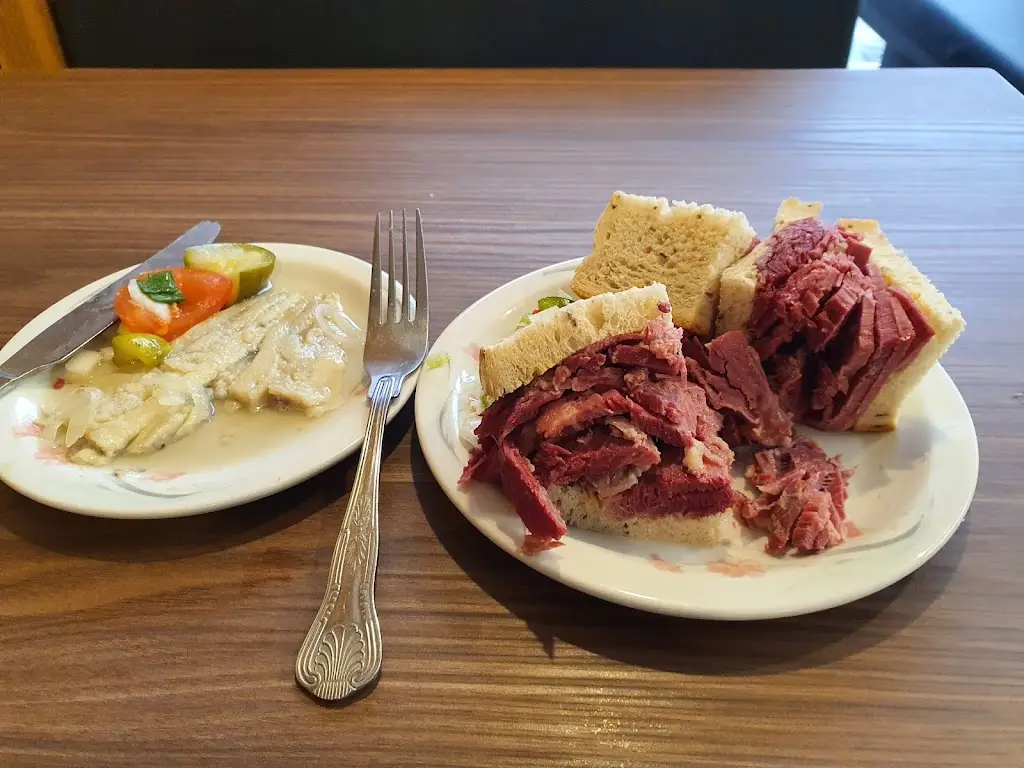 Nirvana Dutt_B & K Salt Beef Bar & Restaurant_Edgware_Bewertung