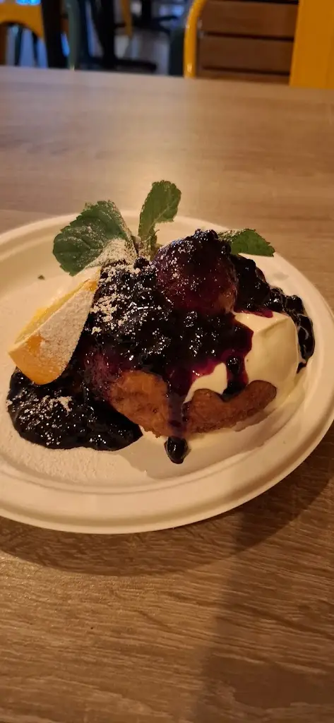 Cristian Jucu_Bella_Edgware_review