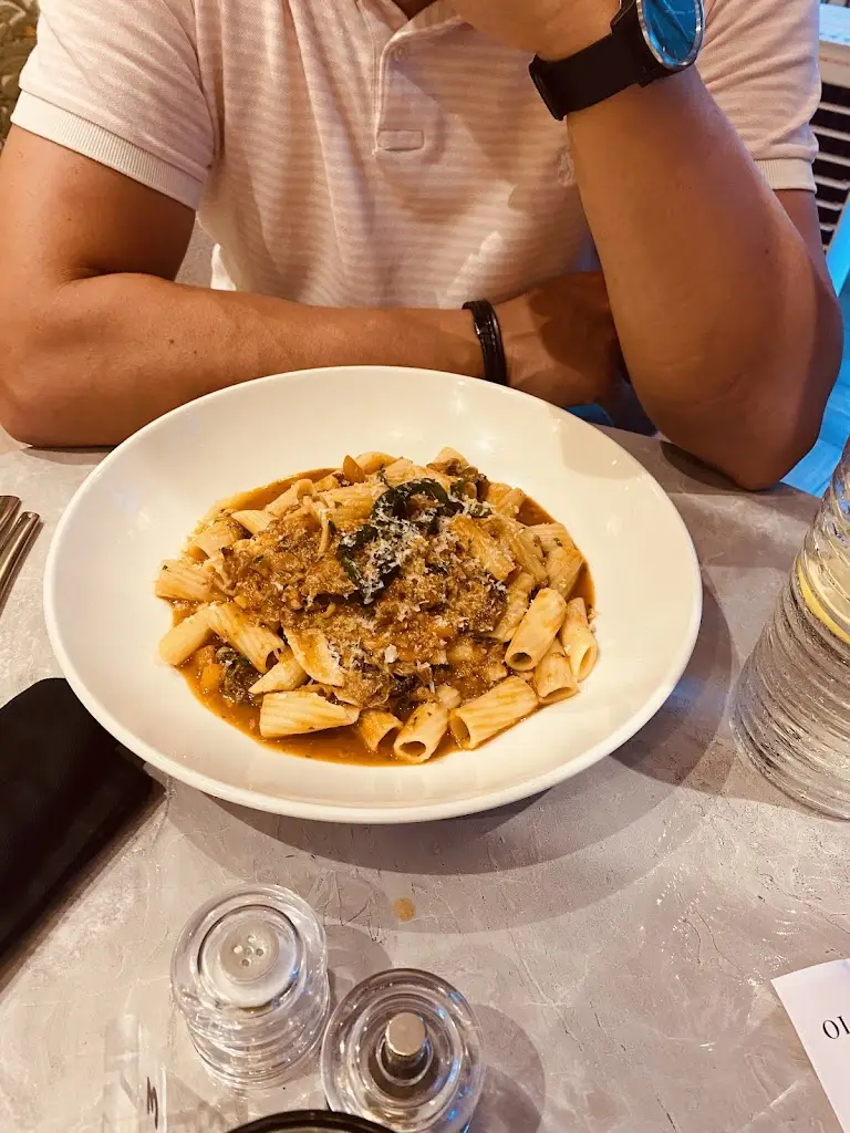 Kerry Davies_Olive Italian_Eccleshall_recensione