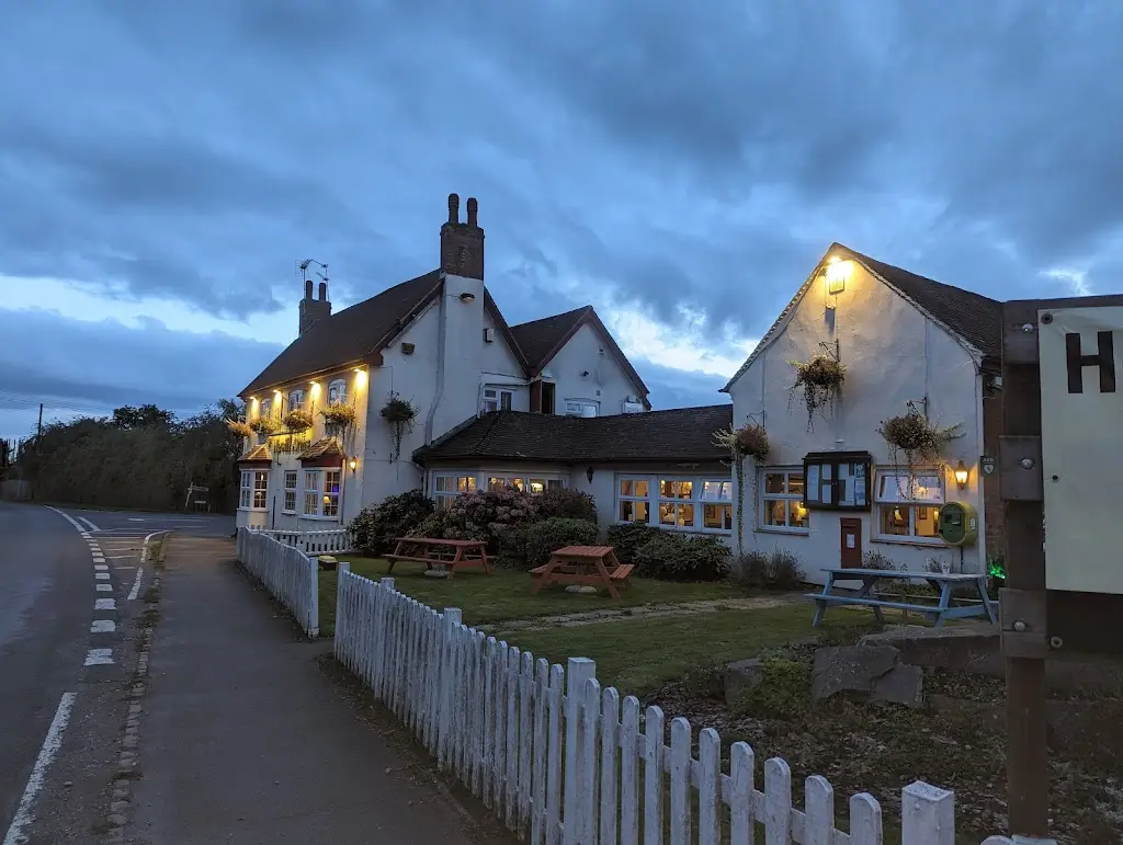 The Nevill Arms_Astwood Bank_slider_image_3