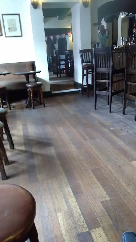 Phillip Langley-May_Bell Inn_Eccleshall_review