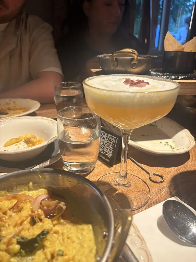 Georgia Banks_The Wayfarer_Eccleshall_review