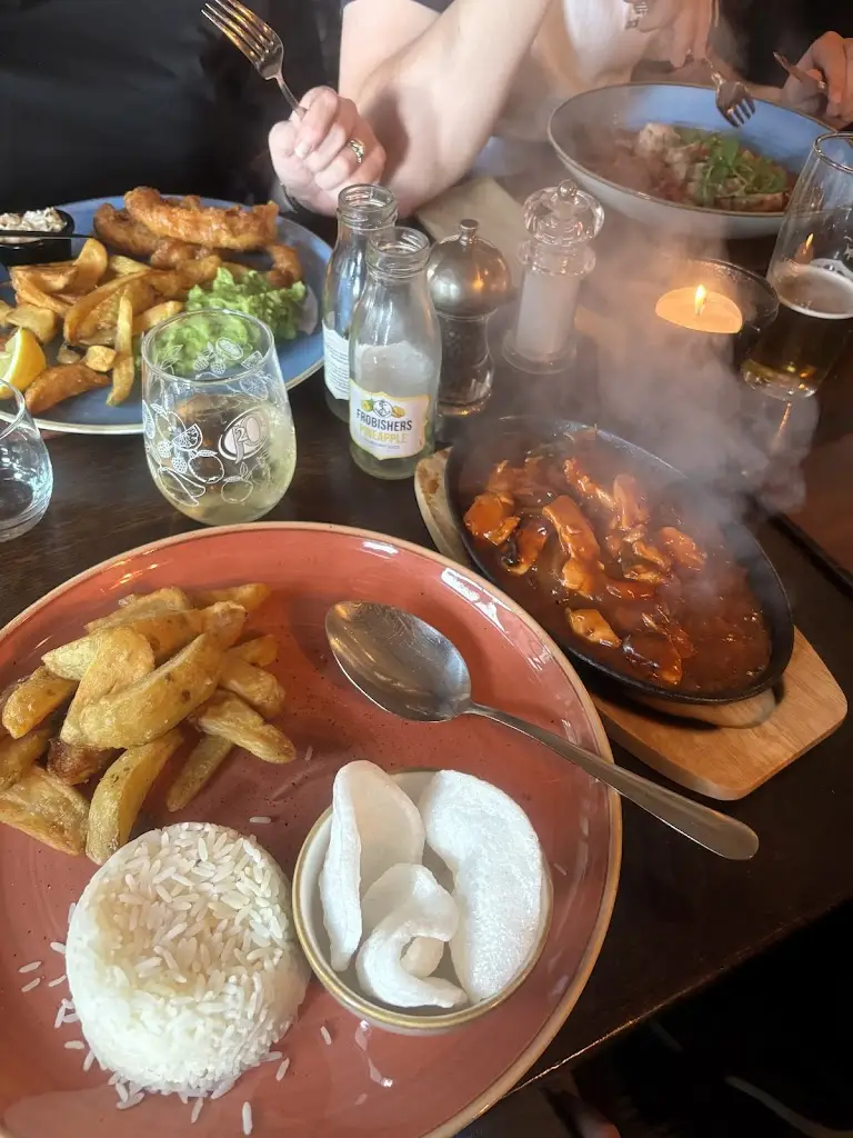 Emily Ford_The Cock Inn_Eccleshall_reseña