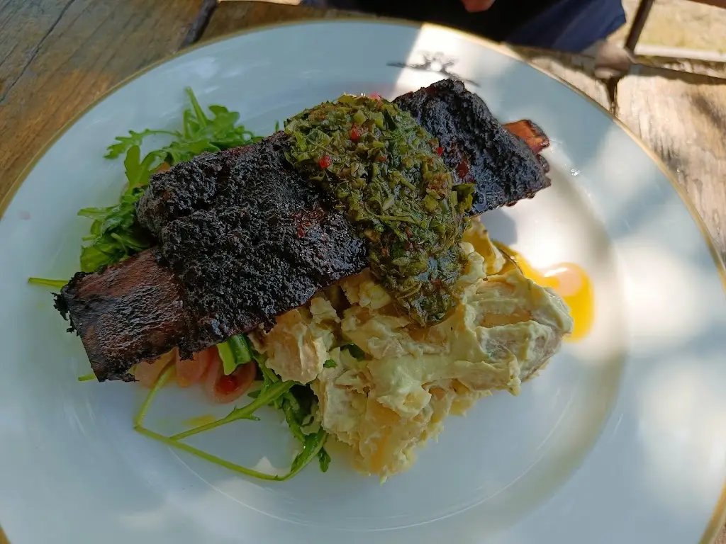 Silvia_Smoke & Rye_Eccleshall_reseña