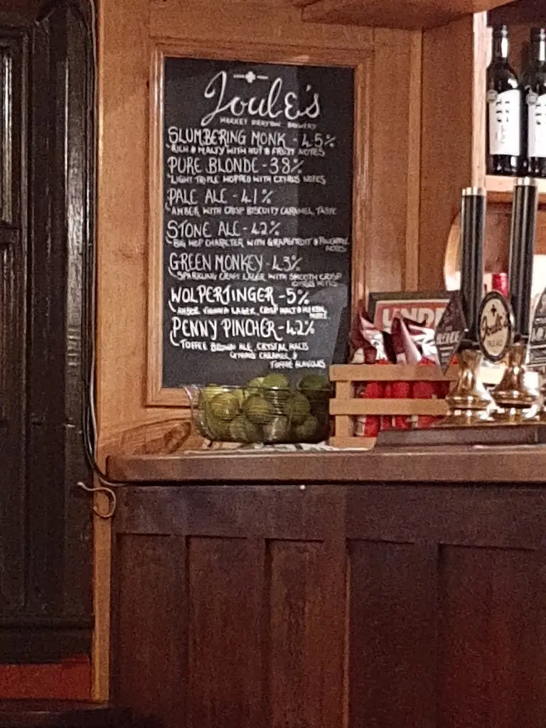 Great Wall_Eccleshall_slider_image_3