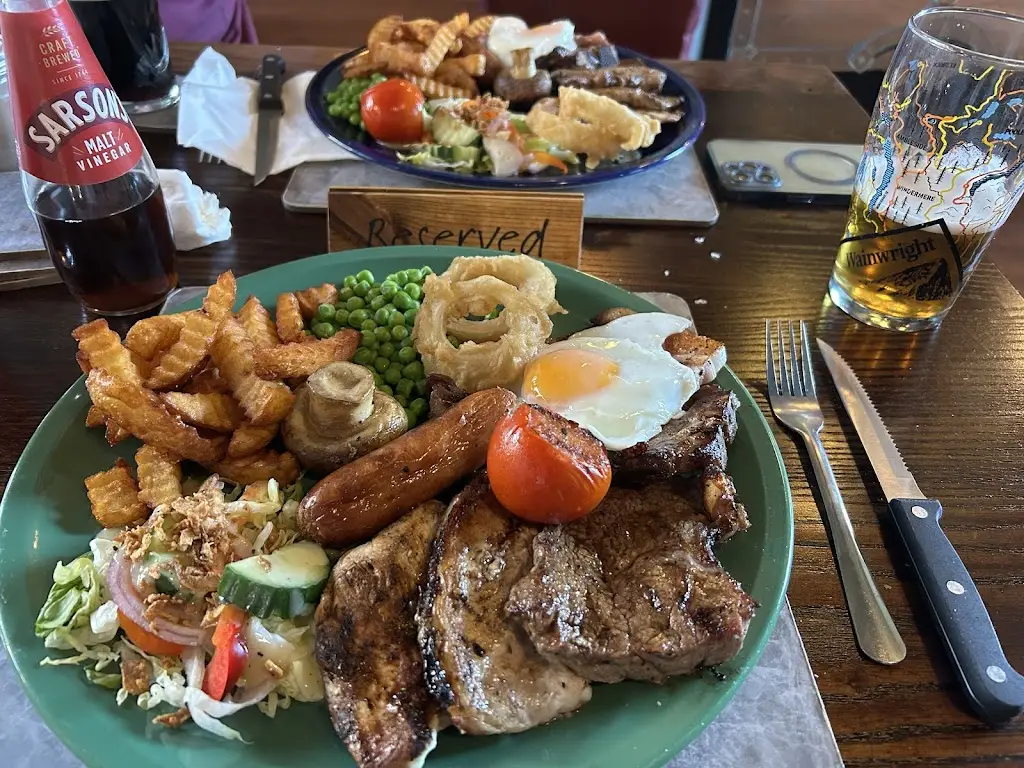 John Bastow_The Caddyshack_Elland_recensione