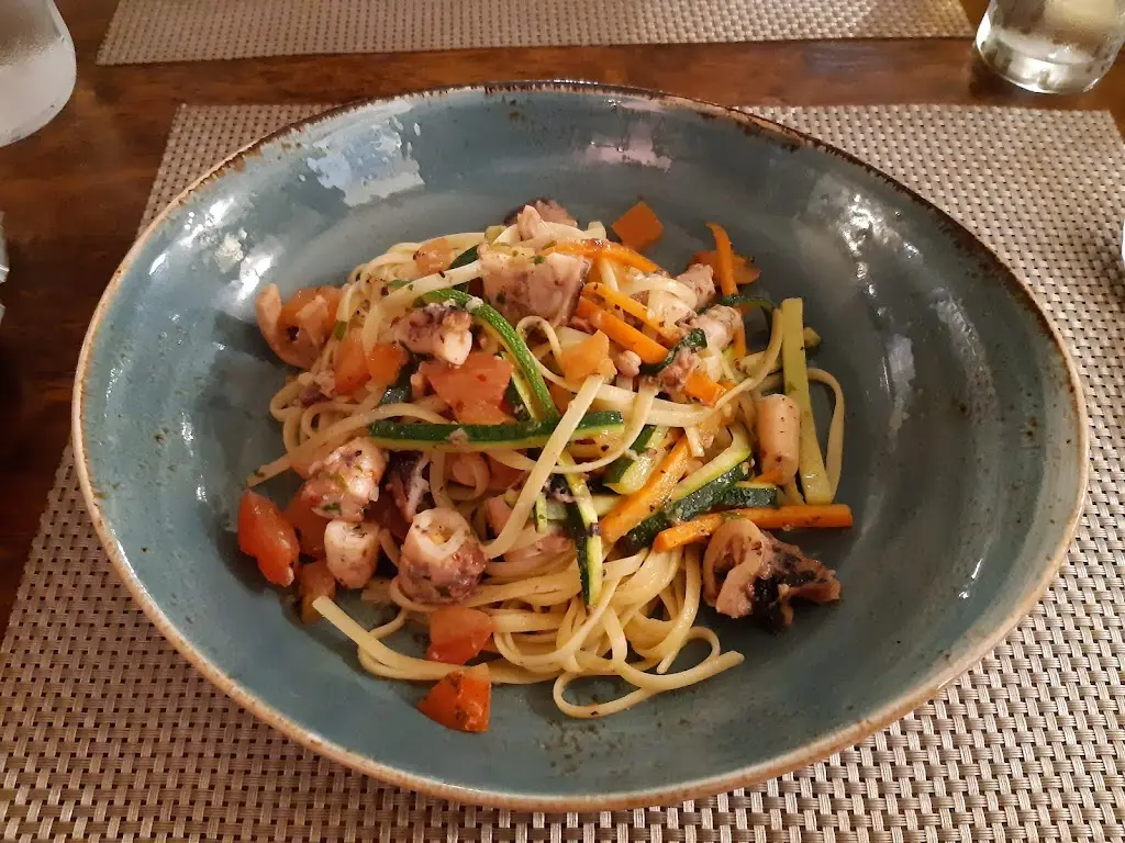 H_The Golden Fleece_Elland_review