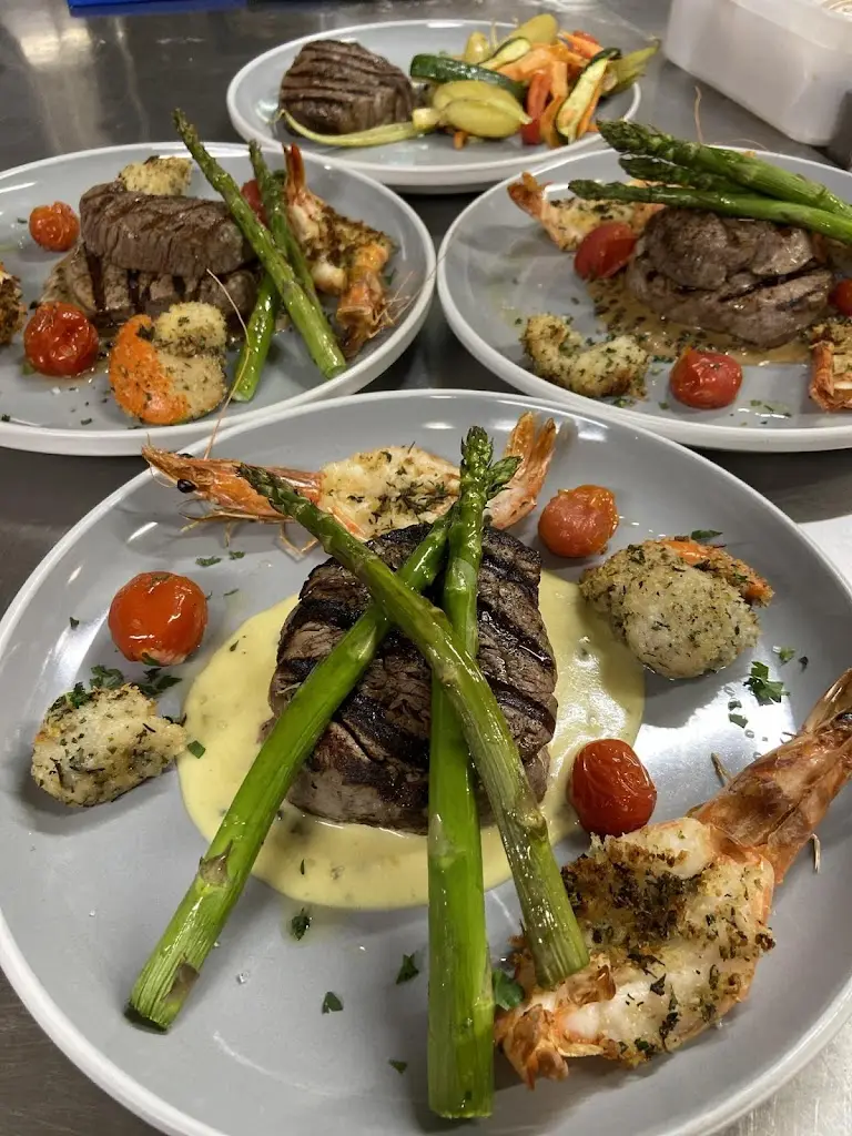 2Amici Hollywell Green_Elland_slider_image_2