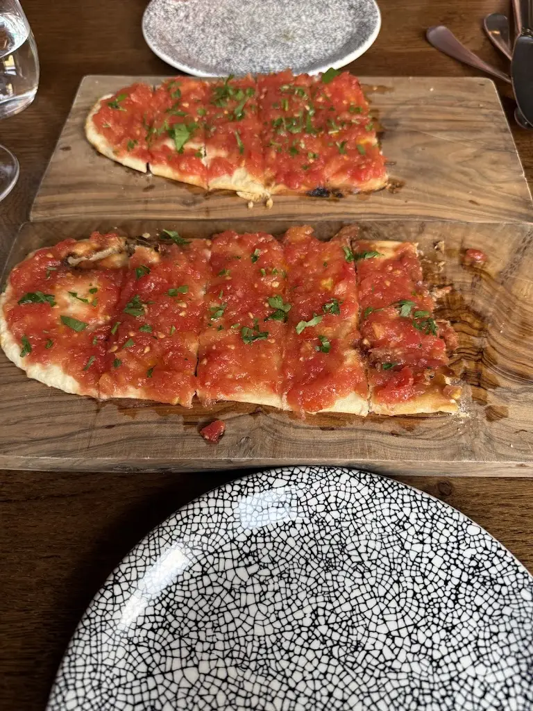 Zoe Cameron_E N G I N E • SOCIAL • DINING_Elland_review