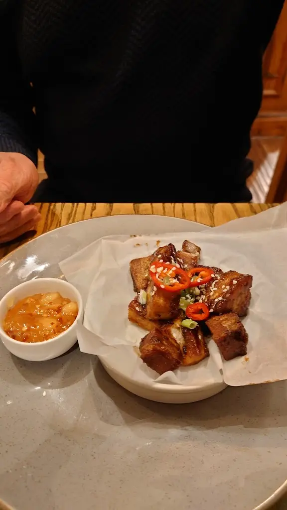 Elaine Greenhalgh_The Ship_Elswick_review