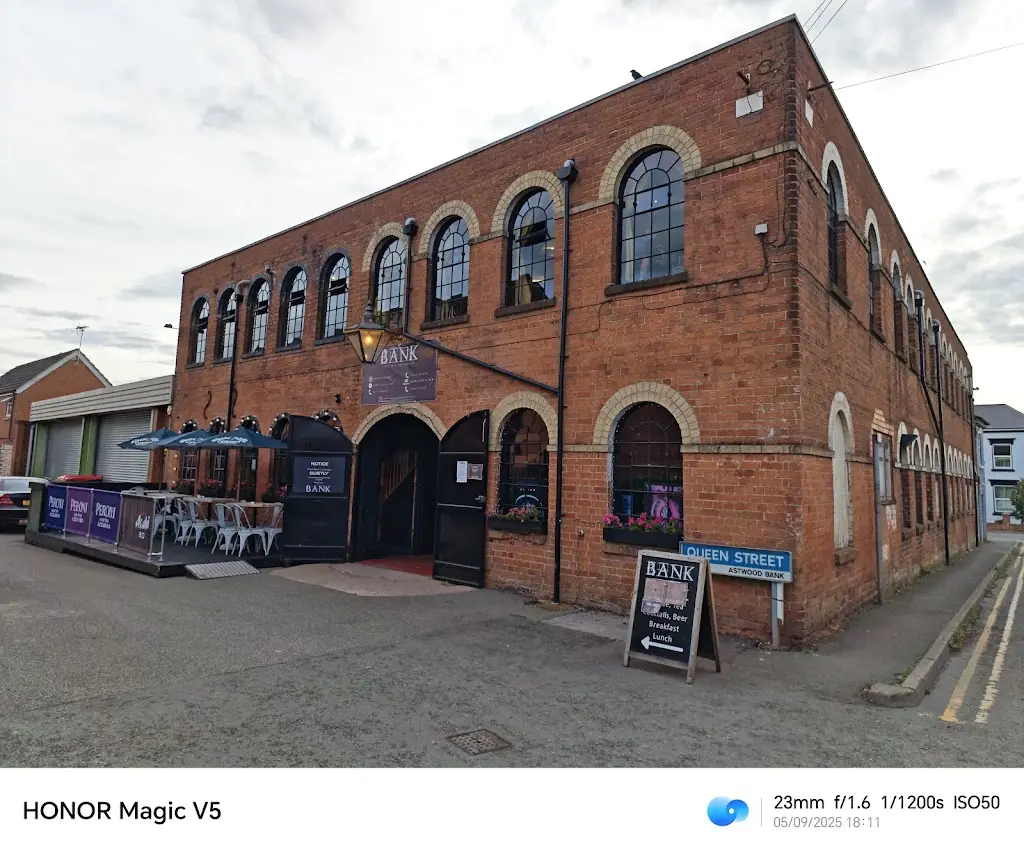 Bank Cafe & Bar_Astwood Bank_slider_image_2