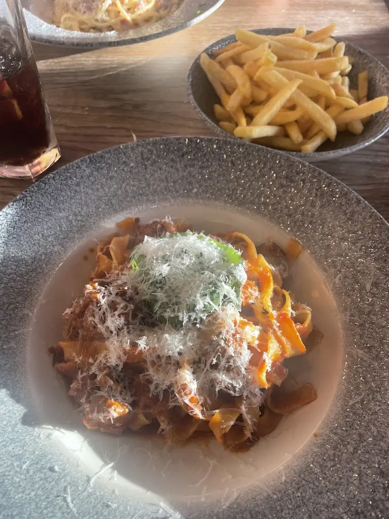 Helen Cooper_La Cantina_Ellesmere_review