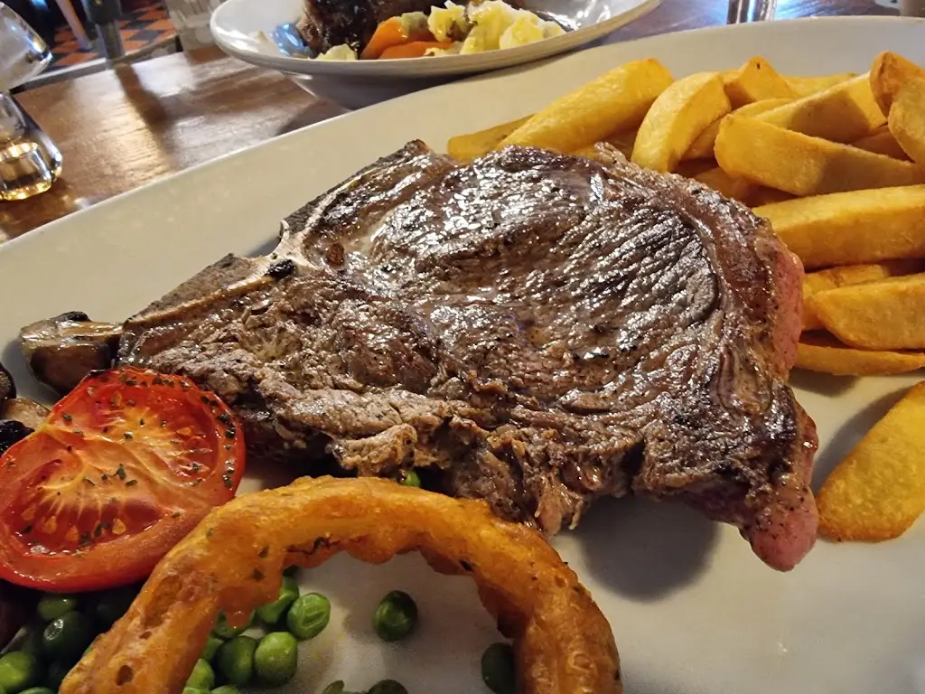 The Red Lion Ellesmere_Ellesmere_slider_image_3