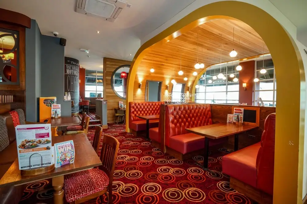 Cheshire Oaks_Ellesmere_slider_image_1