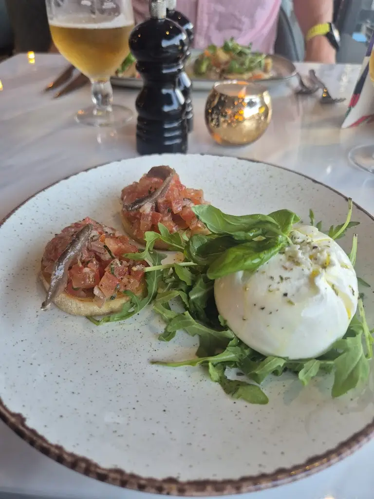 Leon Langrish_Eden Italian Restaurant_Eccles_review