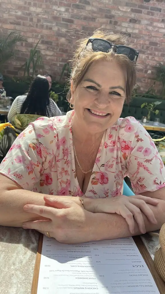 Menu_The Garden Bar & Restaurant, Monton_Eccles_image_2